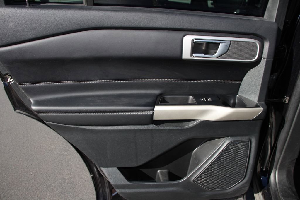 Certified 2022 Ford Explorer XLT RWD image 21