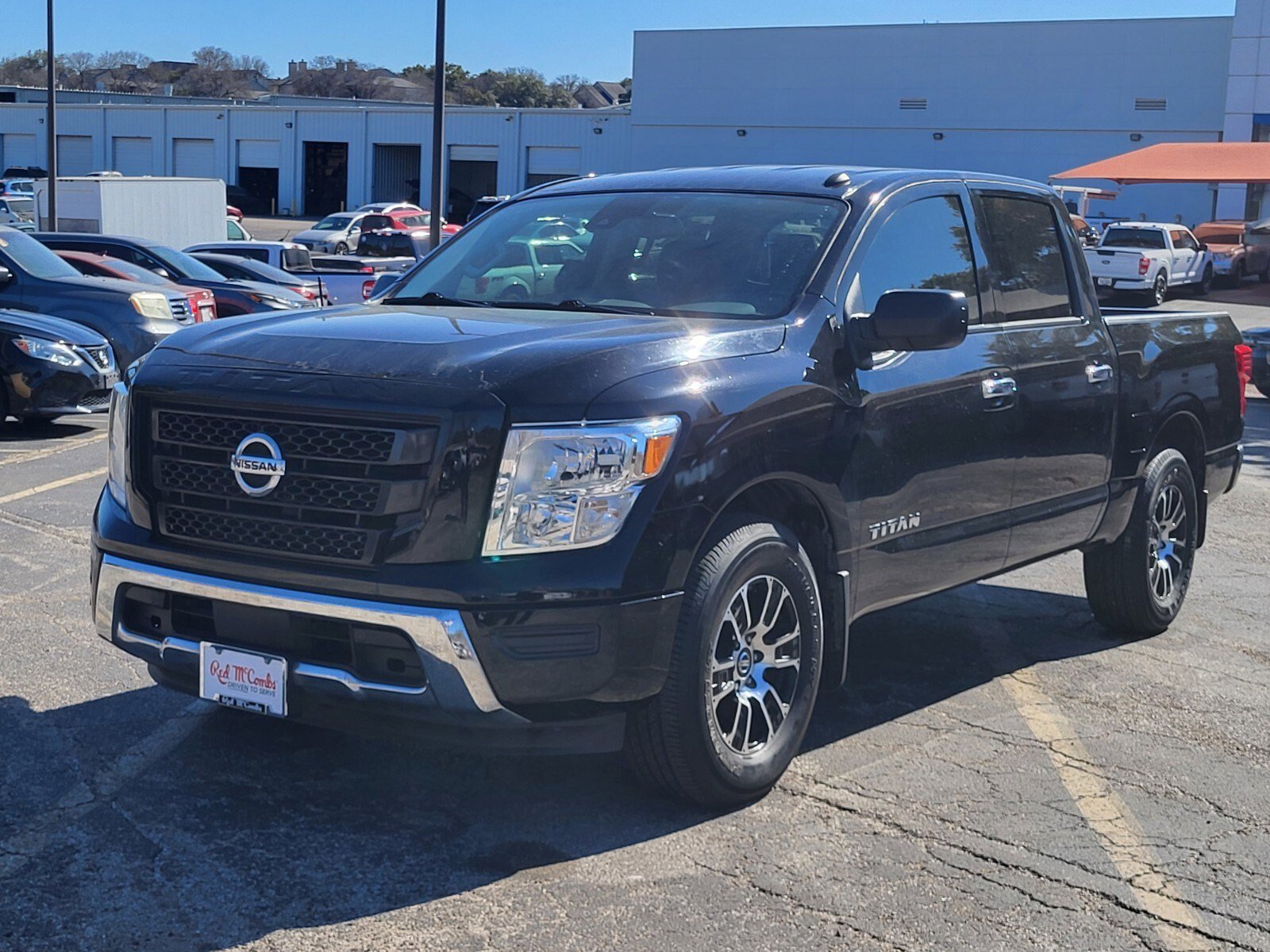 Used 2021 Nissan Titan SV w/ SV Convenience Package image 7