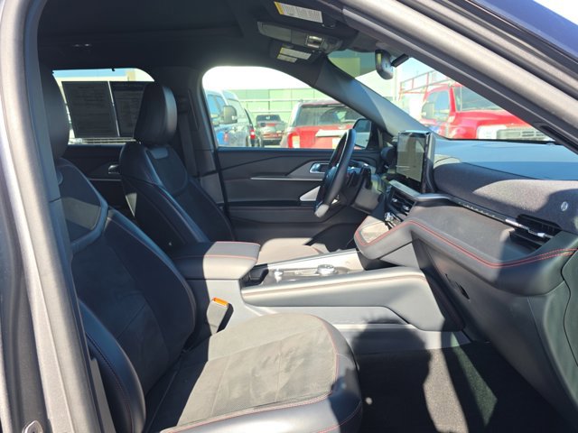 Certified 2025 Ford Explorer ST image 27