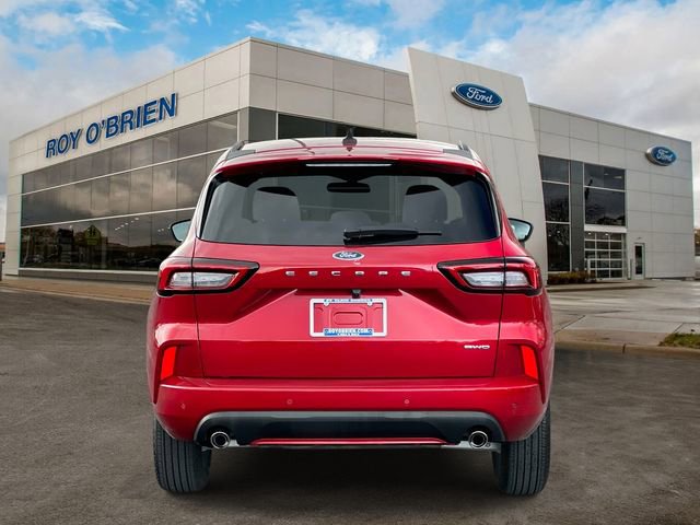 Certified 2024 Ford Escape ST-Line w/ Tech Pack #1 AWD/4WD image 4