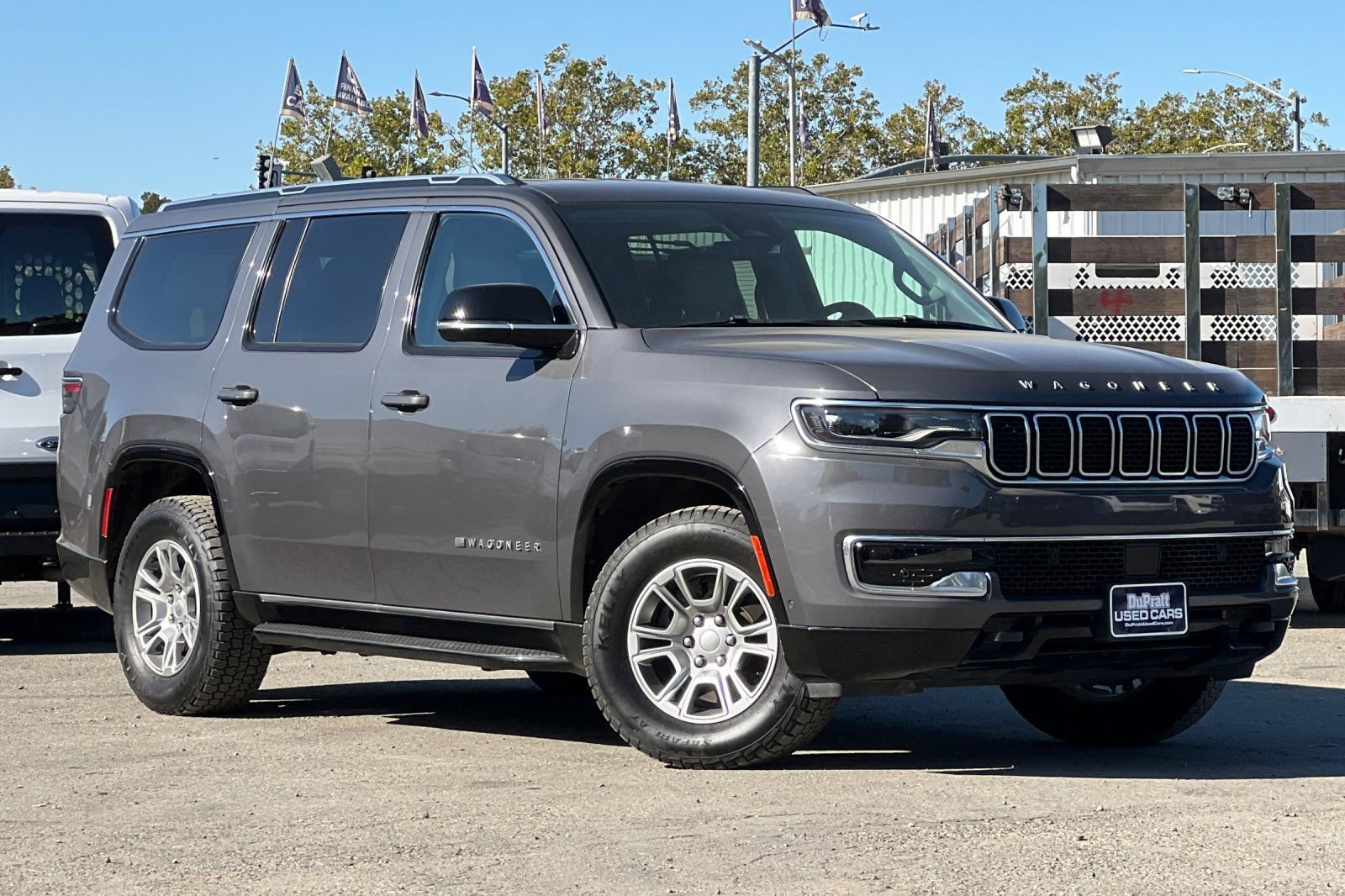 Used 2024 Jeep Wagoneer 4WD w/ HD Trailer Tow Package image 2
