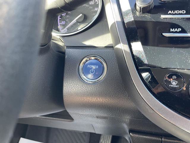Used 2019 Toyota Camry LE image 24