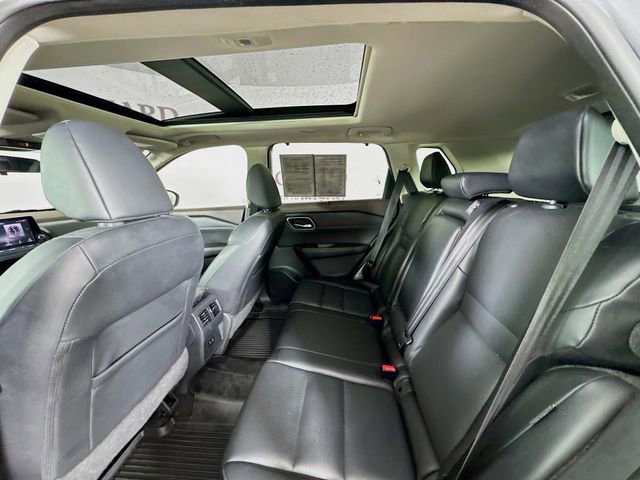 Used 2021 Nissan Rogue SV w/ Premium Package image 29