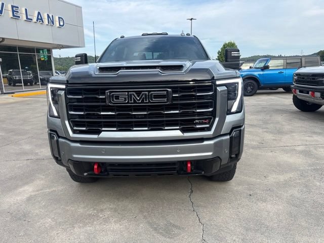 Used 2024 GMC Sierra 2500 AT4 w/ AT4 Premium Plus Package AWD/4WD video 2