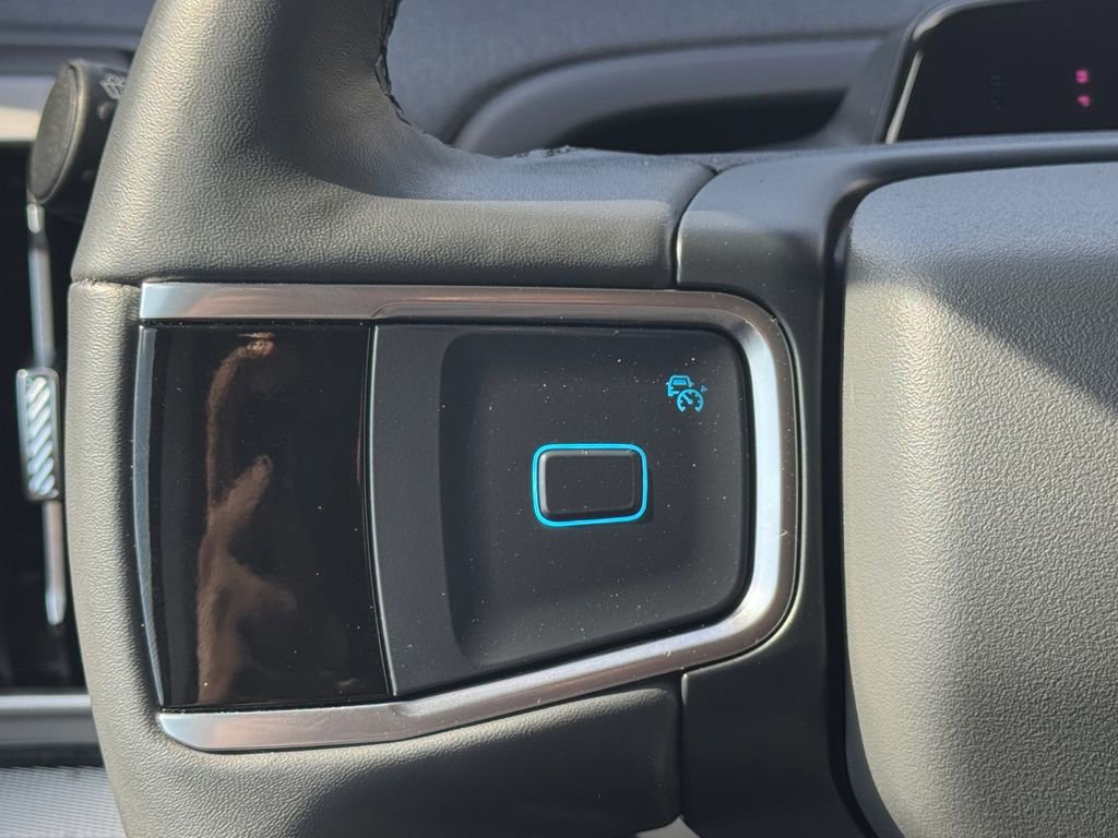 Certified 2025 Ford Expedition Active image 21