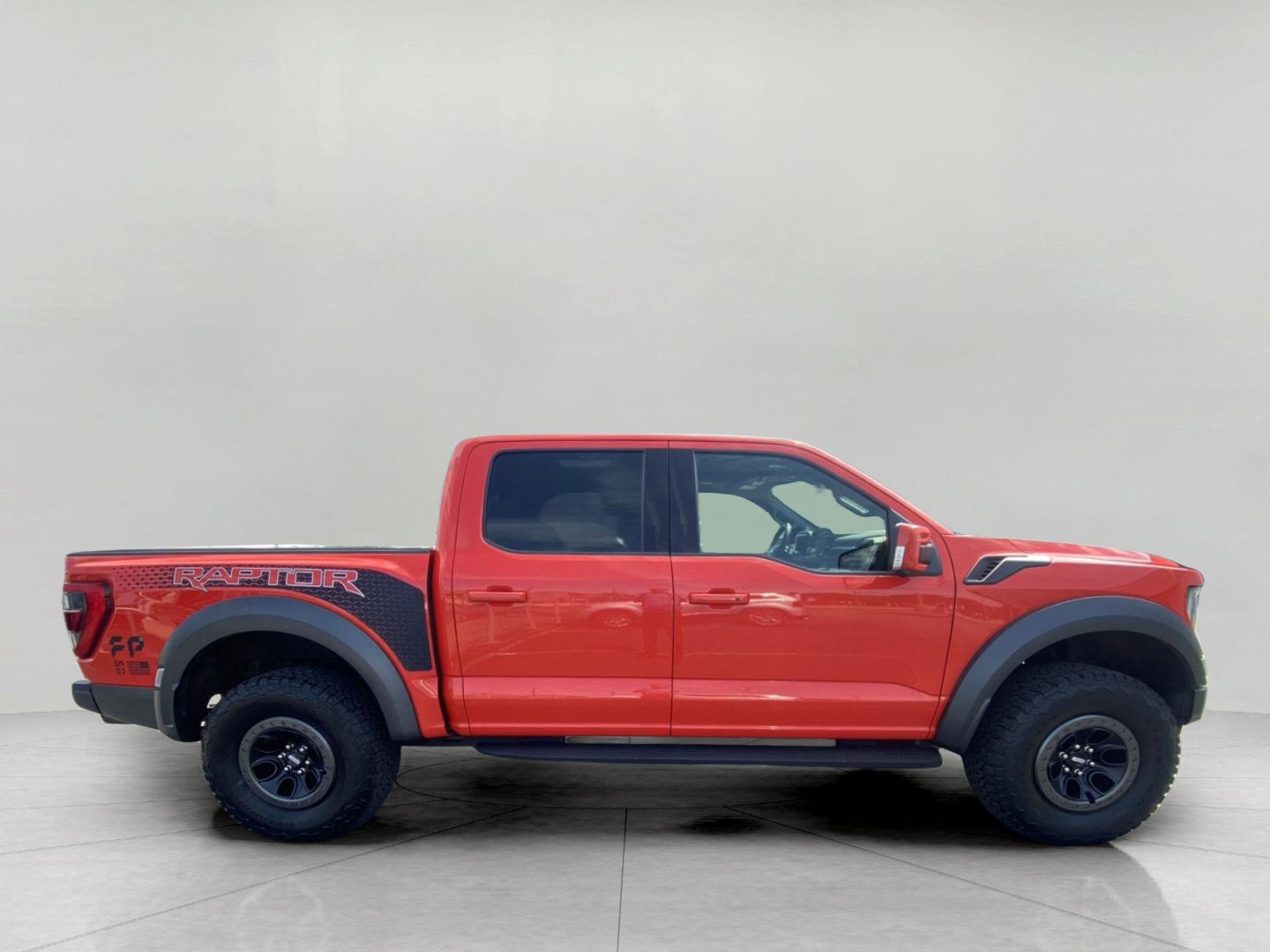 Certified 2022 Ford F150 Raptor w/ Equipment Group 801A High AWD/4WD image 5