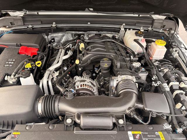 Used 2024 Jeep Gladiator Mojave w/ Steel Bumper Group image 31