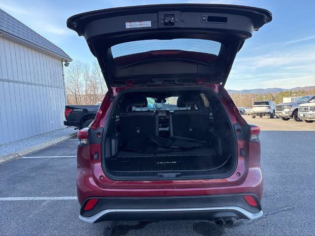 Used 2021 Toyota Highlander XSE image 26