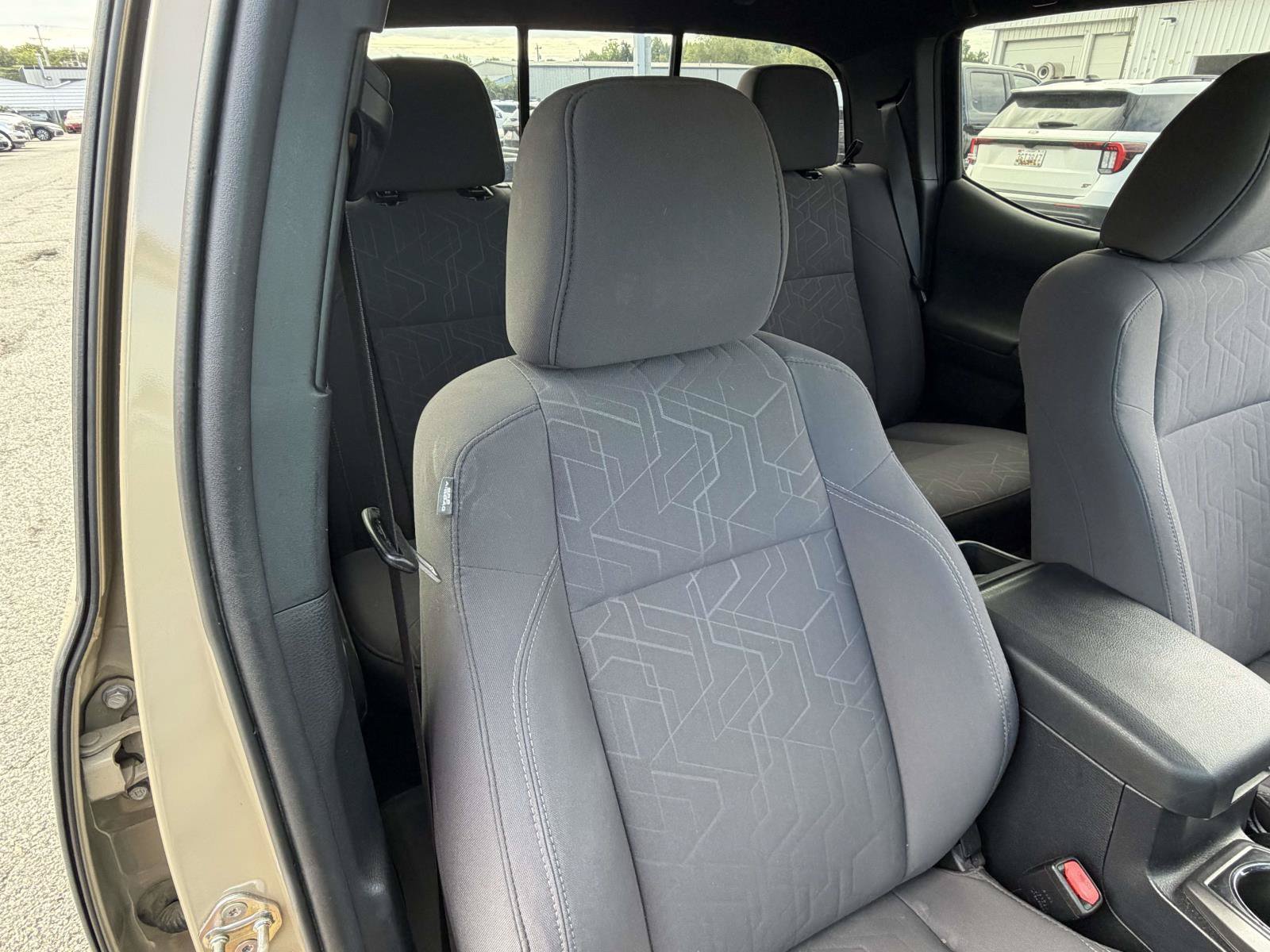 Used 2019 Toyota Tacoma TRD Off-Road RWD image 28
