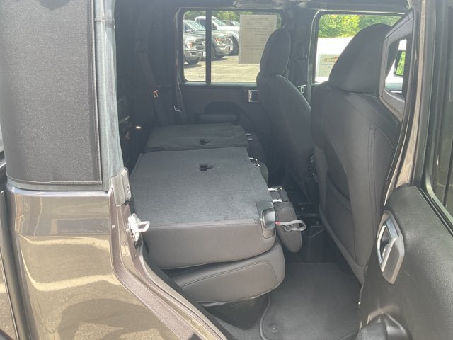 Used 2022 Jeep Gladiator Sport AWD/4WD image 36