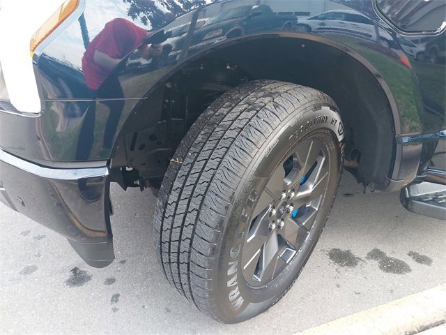 Certified 2025 Ford F150 Lightning Lariat image 31