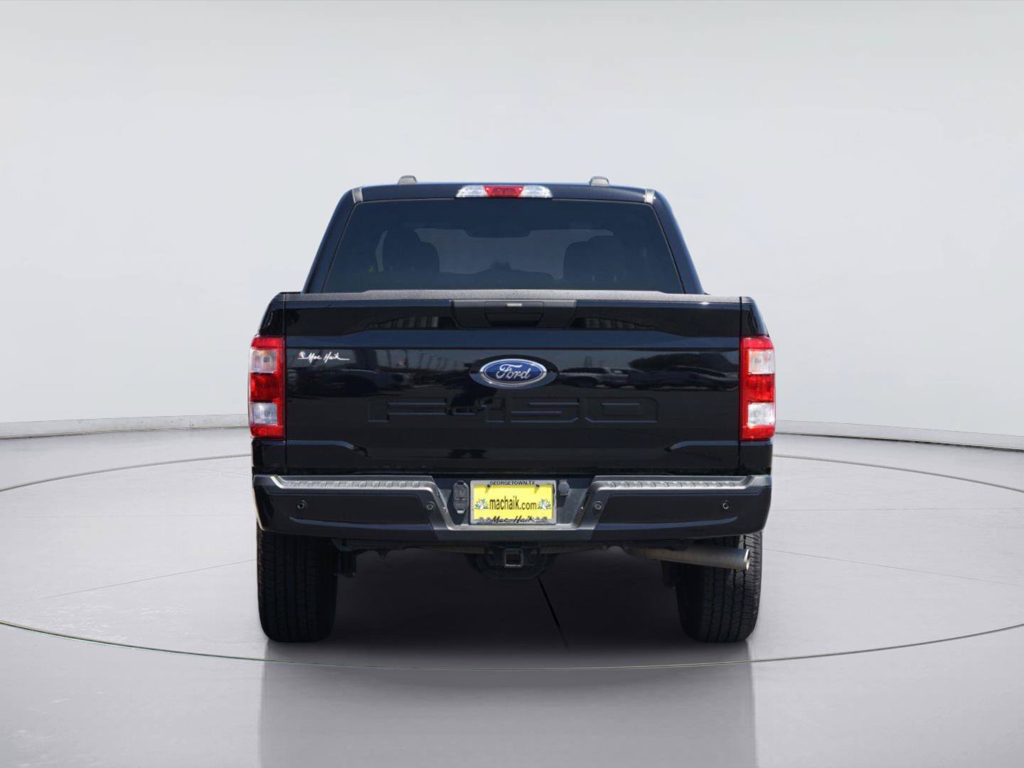 Certified 2021 Ford F150 XL w/ STX Appearance Package AWD/4WD image 7