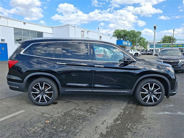Used 2020 Honda Pilot Touring image 2