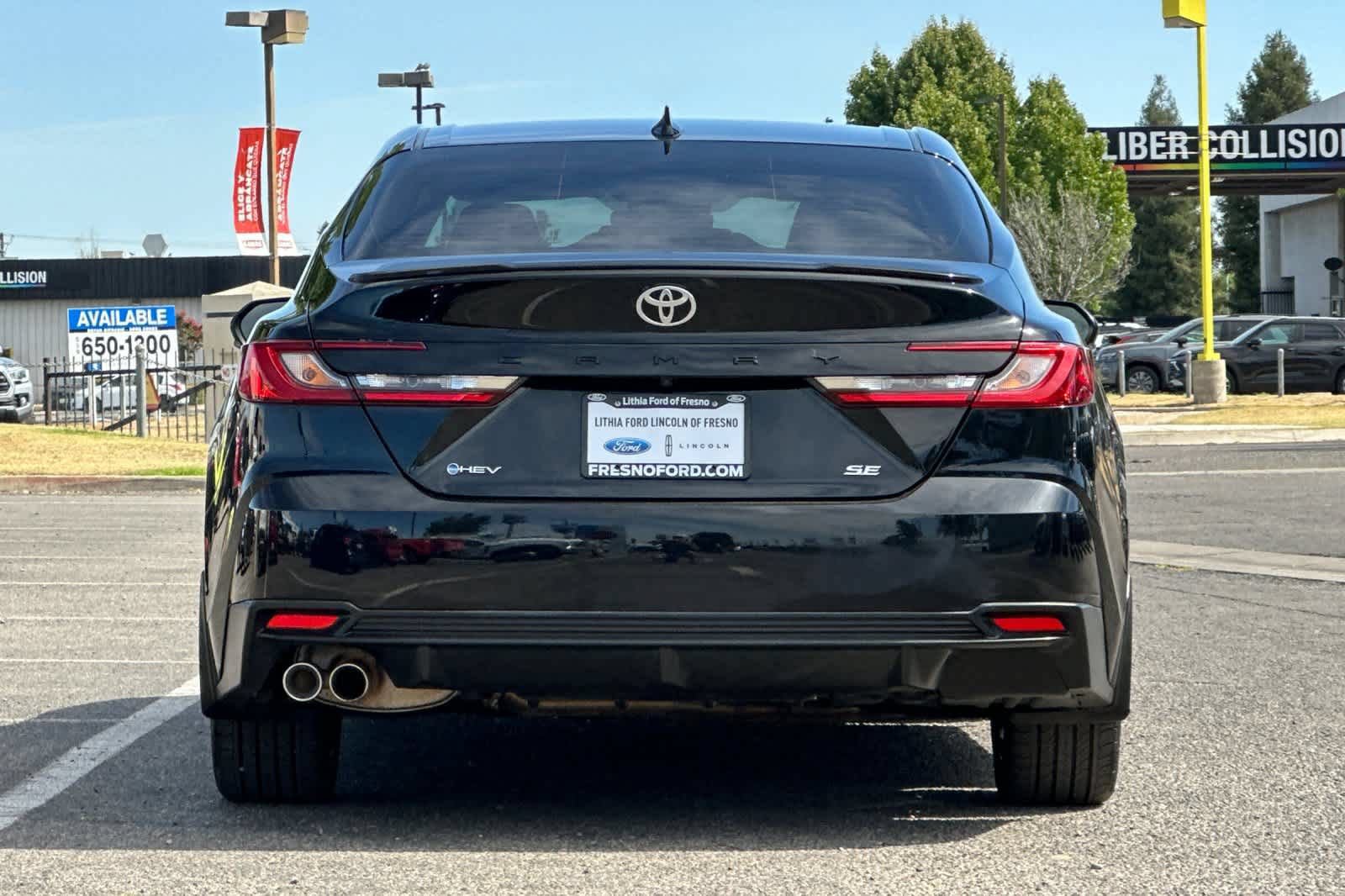 Used 2026 Toyota Camry SE w/ Convenience Package FWD image 8