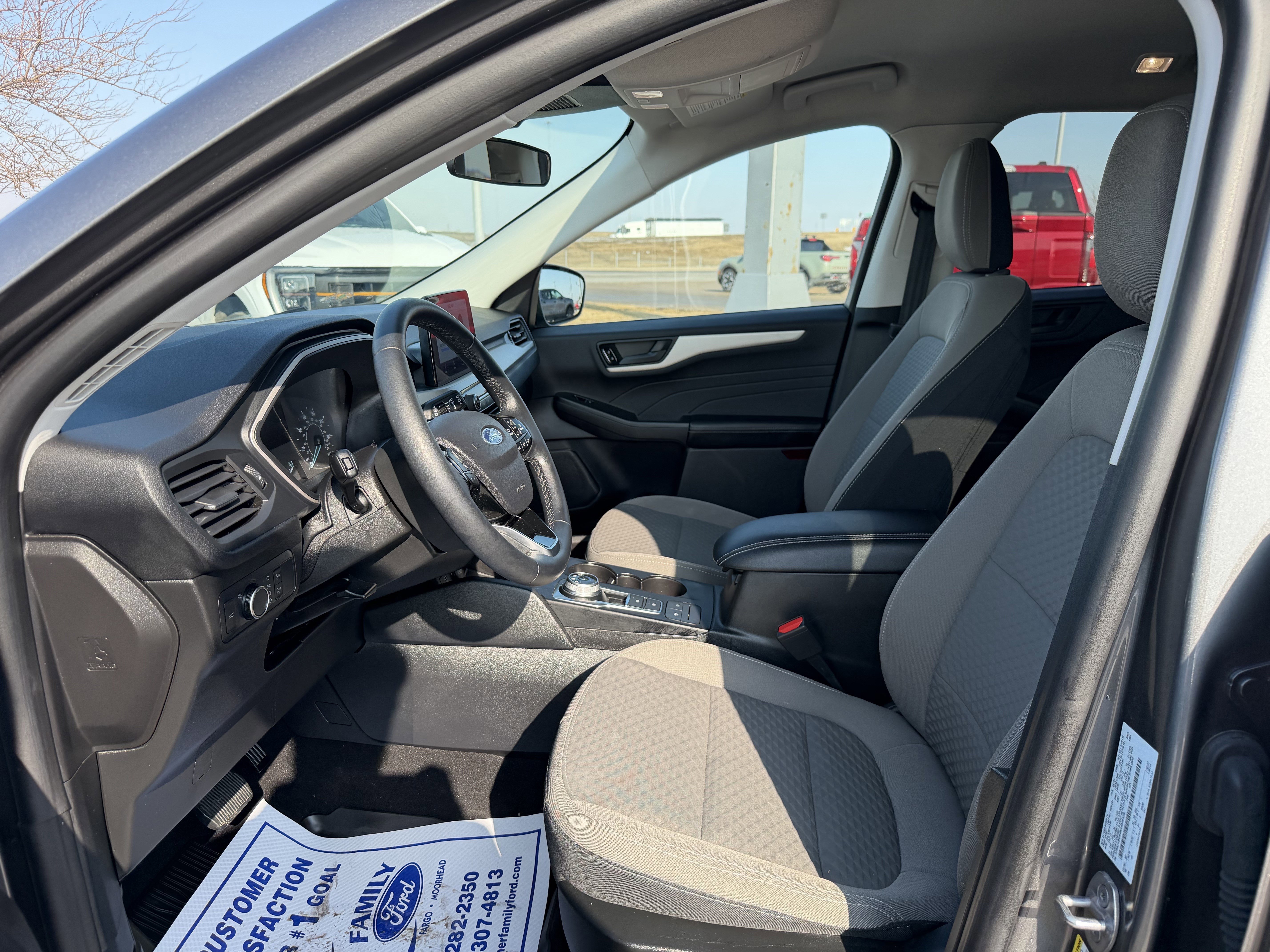 Certified 2022 Ford Escape SE w/ SE Sport Appearance Package image 18