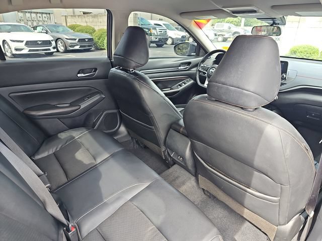 Used 2021 Nissan Altima 2.5 SR FWD image 12