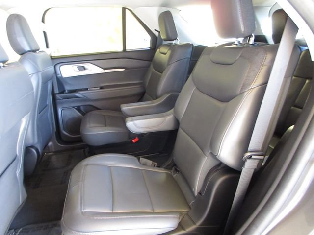 Certified 2025 Ford Explorer Active w/ Active Comfort Package image 24
