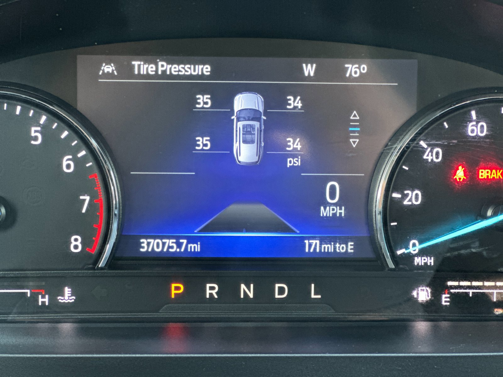 Certified 2022 Ford Explorer XLT w/ Class IV Trailer Tow Package image 29