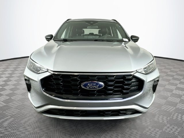 Certified 2024 Ford Escape ST-Line w/ Tech Pack #1 AWD/4WD image 5