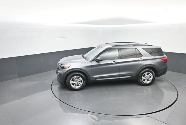 Certified 2022 Ford Explorer XLT w/ Equipment Group 202A image 22