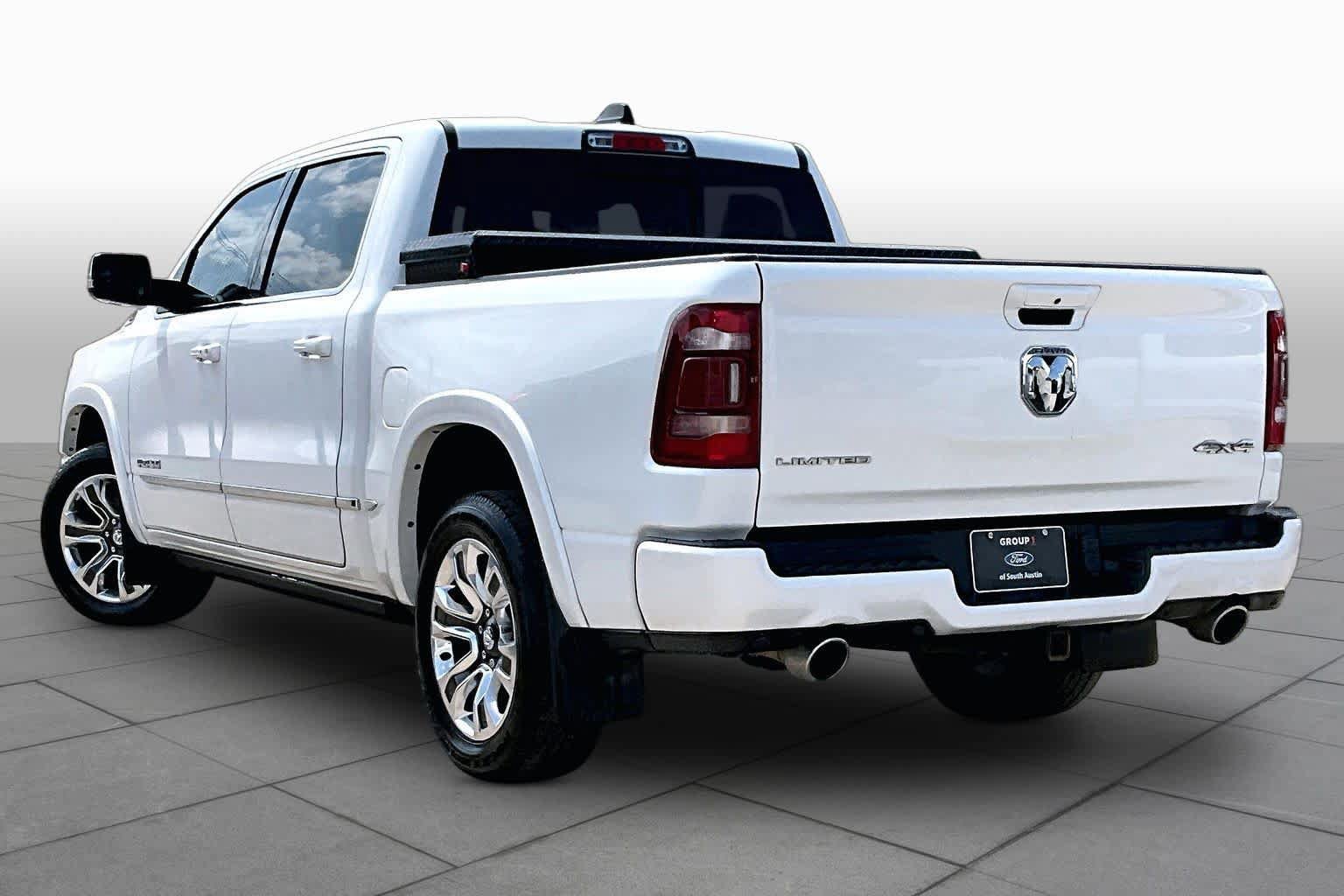 Used 2023 RAM 1500 Limited w/ Body Color Bumper Group AWD/4WD image 6