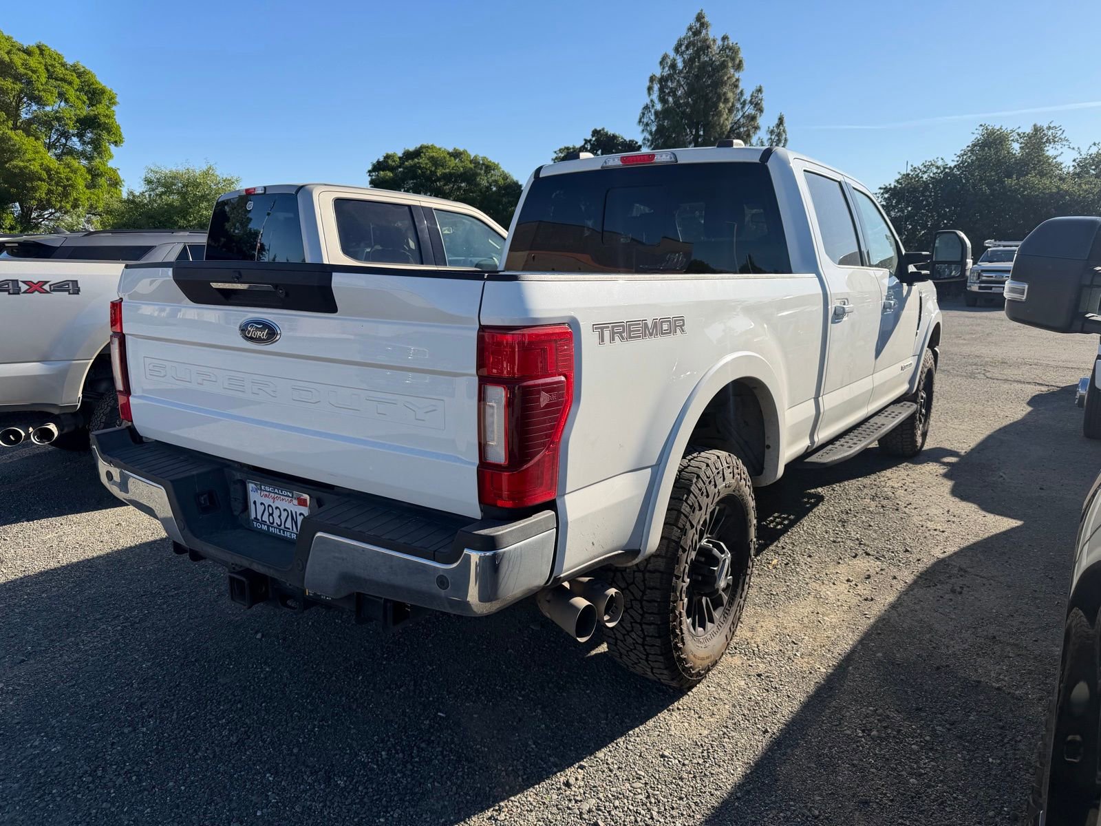 Certified 2022 Ford F250 Lariat w/ Tremor Off-Road Package AWD/4WD image 3