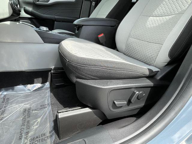 Certified 2023 Ford Escape Active AWD/4WD image 21