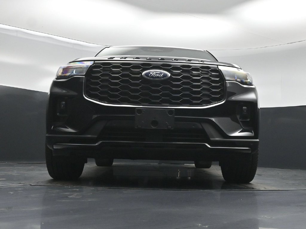 Certified 2026 Ford Explorer ST-Line w/ ST-Line Street Pack AWD/4WD image 44