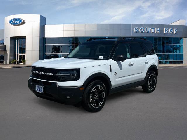 Certified 2025 Ford Bronco Sport Outer Banks w/ Outer Banks Tech Package+ AWD/4WD image 1