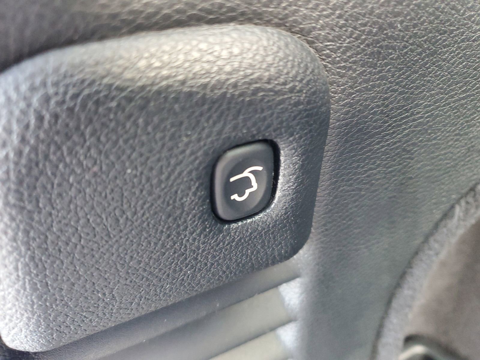 Used 2021 Jeep Grand Cherokee Laredo X image 8