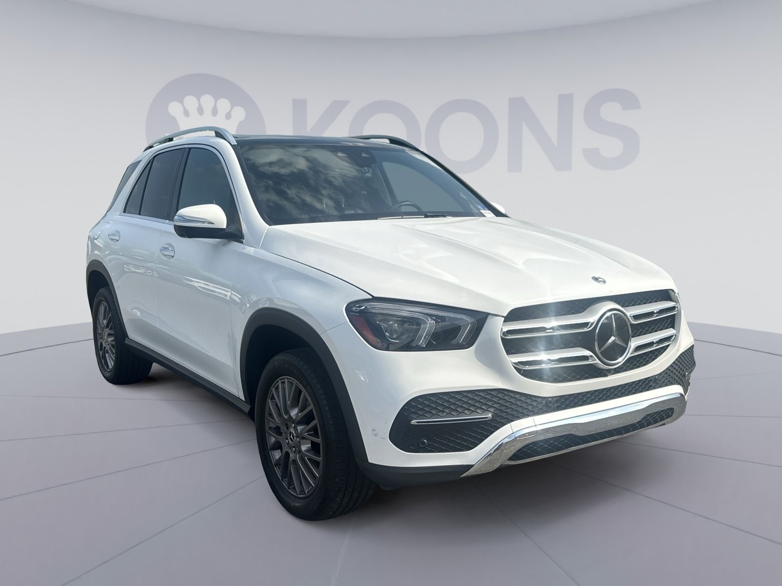 Used 2022 Mercedes-Benz GLE 350 4MATIC image 2