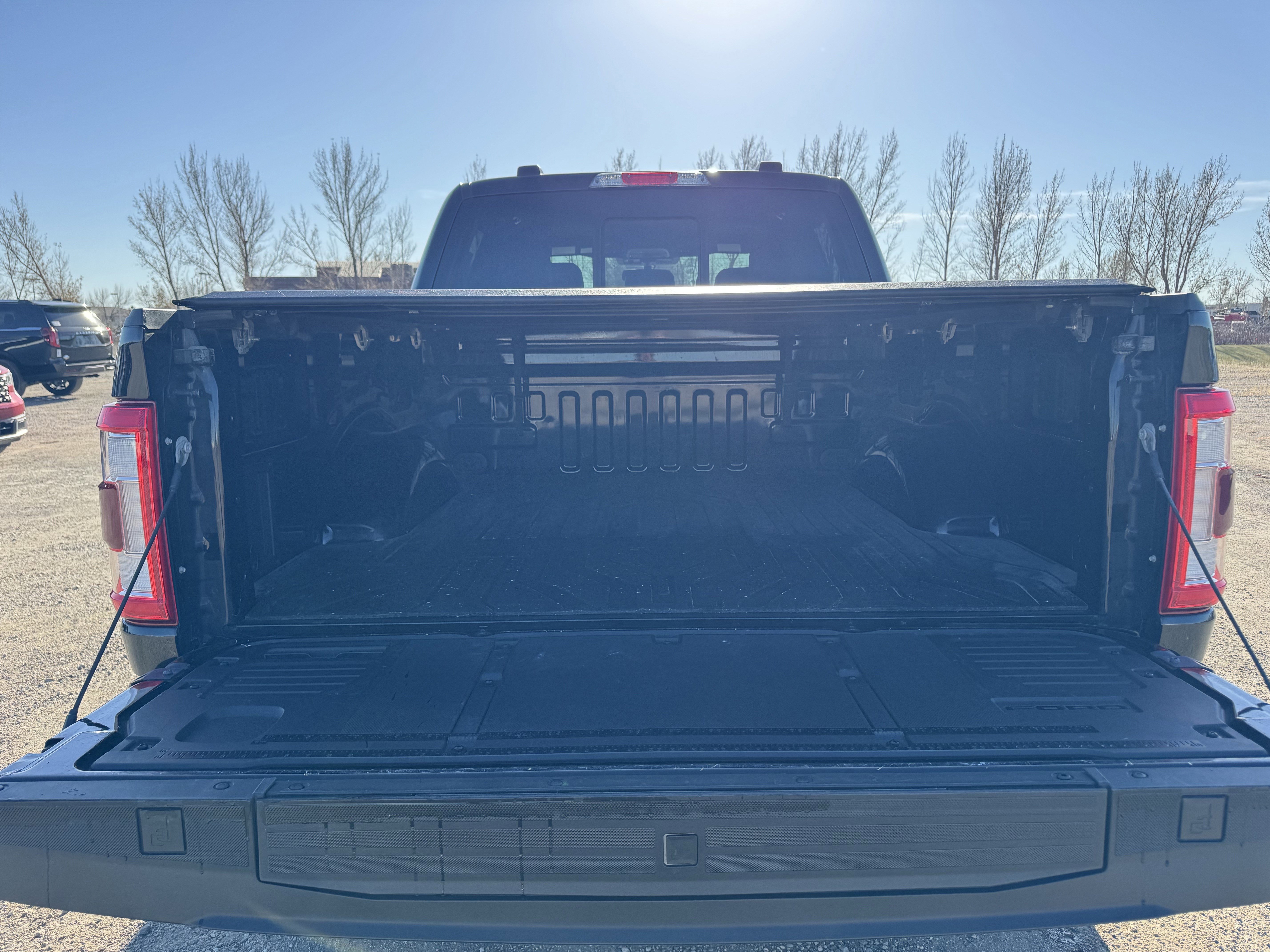 Certified 2022 Ford F150 Lariat w/ Equipment Group 502A High image 22