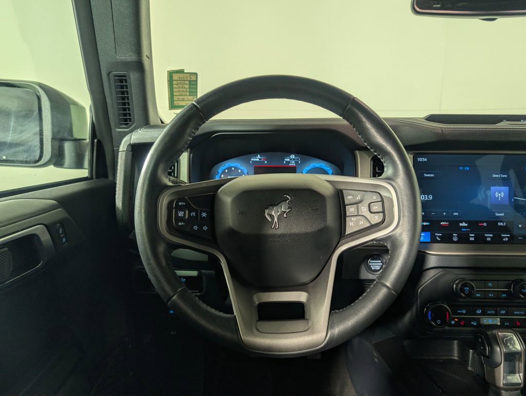 Certified 2025 Ford Bronco Outer Banks AWD/4WD image 17