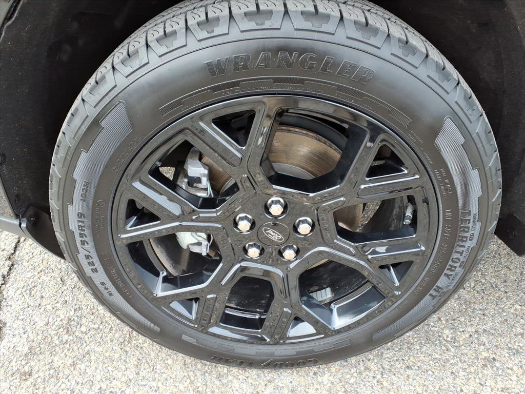 Certified 2025 Ford Maverick XLT w/ Equipment Group 301A image 4