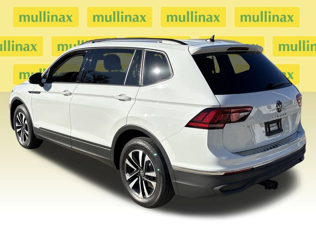 Used 2024 Volkswagen Tiguan S image 4