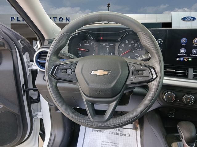Used 2025 Chevrolet Trax LS w/ LS Convenience Package FWD image 12