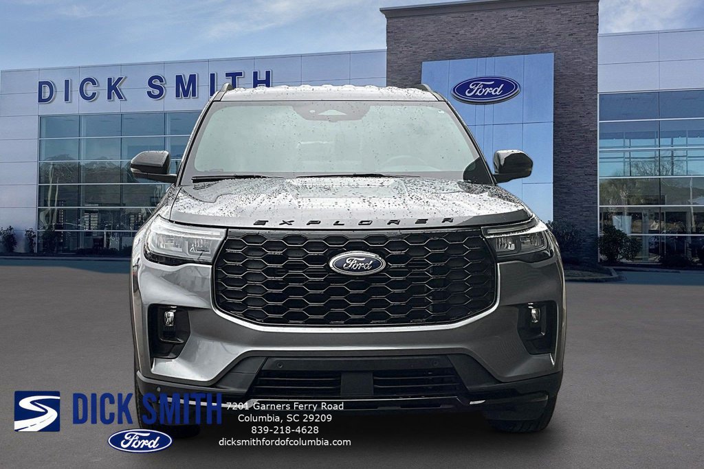 Certified 2025 Ford Explorer ST-Line AWD/4WD image 2
