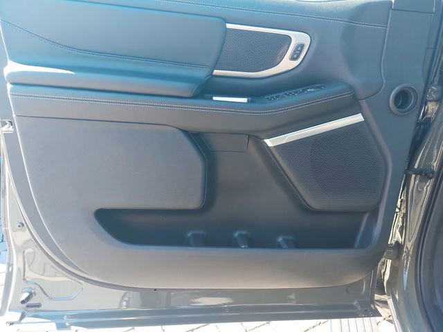 Certified 2025 Ford Expedition Max Platinum w/ Stealth Performance Package image 28