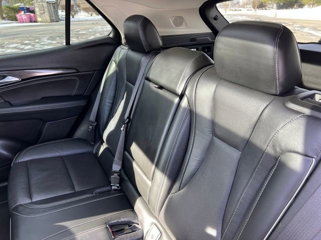 Used 2021 Buick Envision Essence w/ Technology Package I image 24