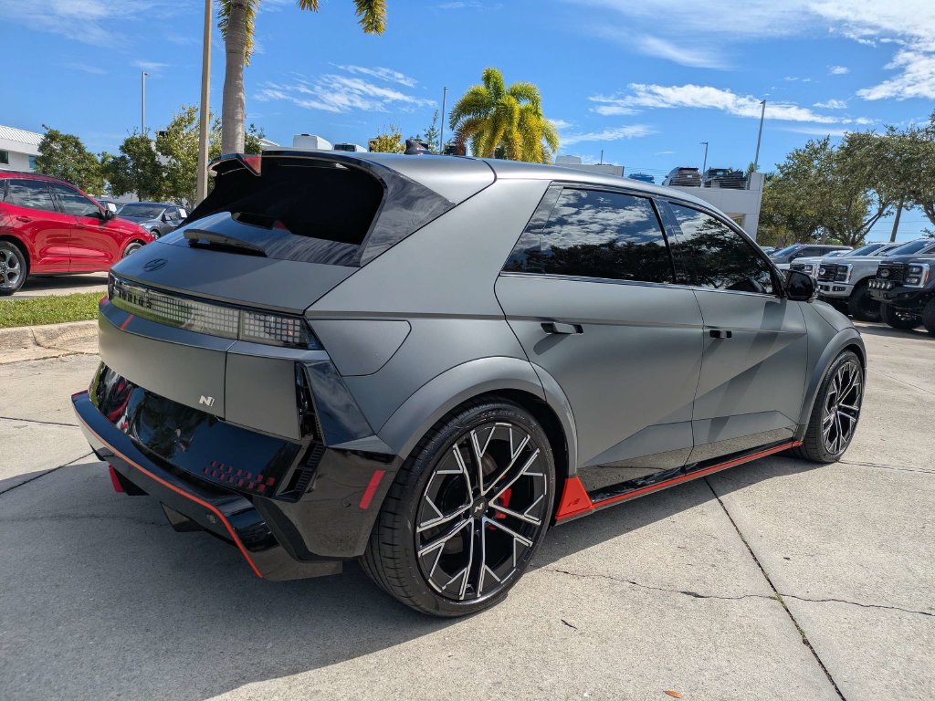 Used 2025 Hyundai Ioniq 5 N AWD/4WD image 4