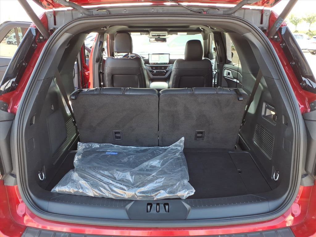 Certified 2025 Ford Explorer ST-Line w/ Premium Package image 8