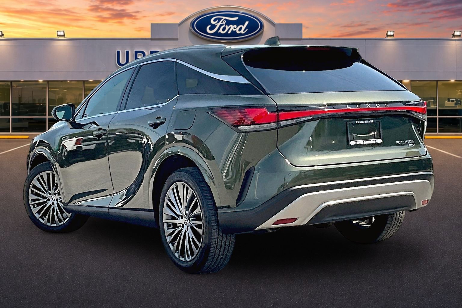 Used 2023 Lexus RX 350 AWD w/ Accessory Package (Z1) image 2