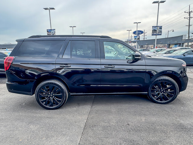 Certified 2025 Ford Expedition Platinum w/ Stealth Appearance Package image 6
