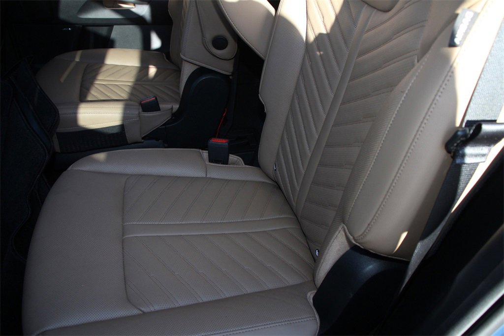 Used 2024 Kia Sorento SX Prestige w/ Olive Brown Leather Package image 22