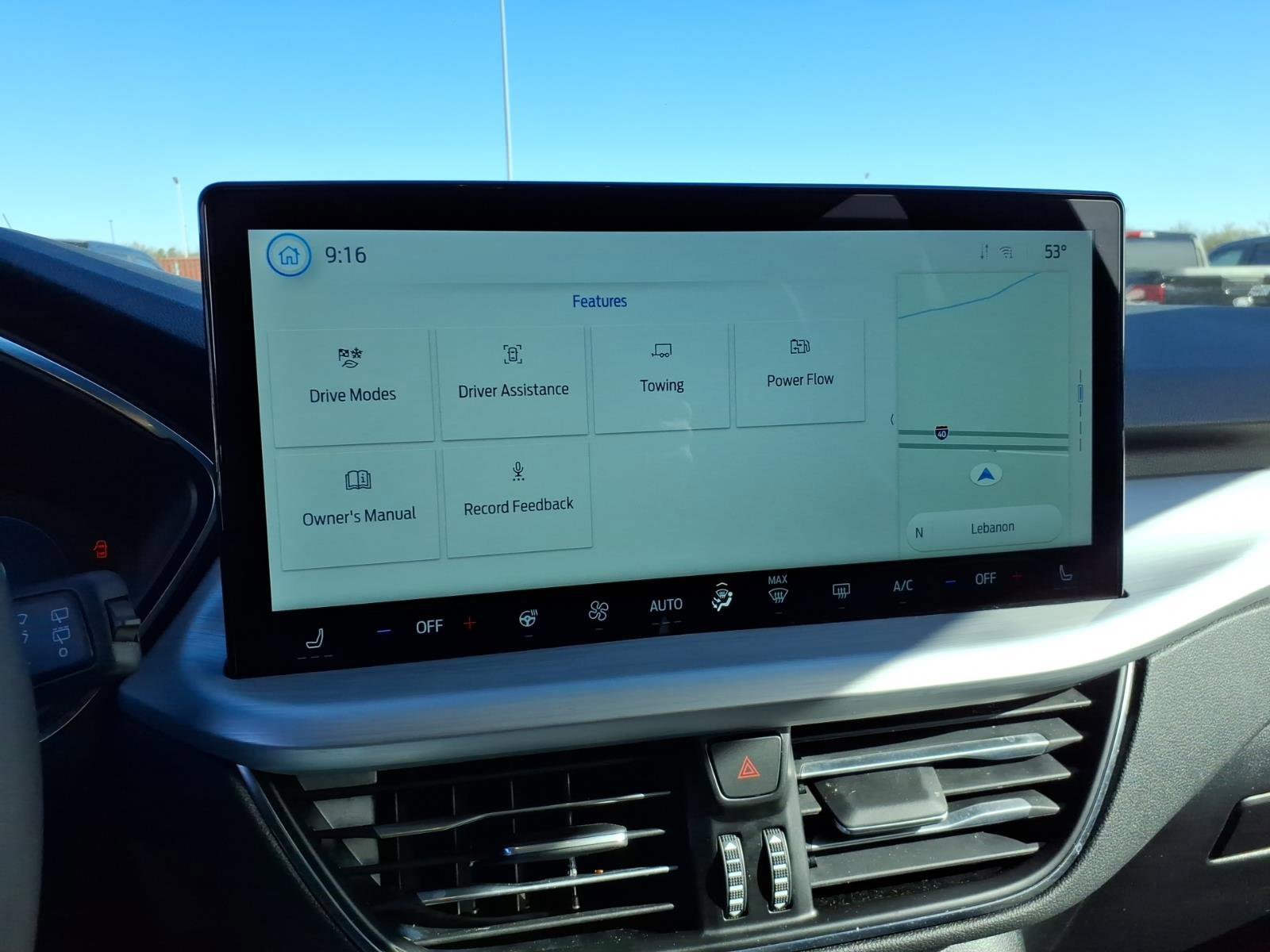 Certified 2025 Ford Escape Platinum w/ Class II Trailer Tow Package image 19