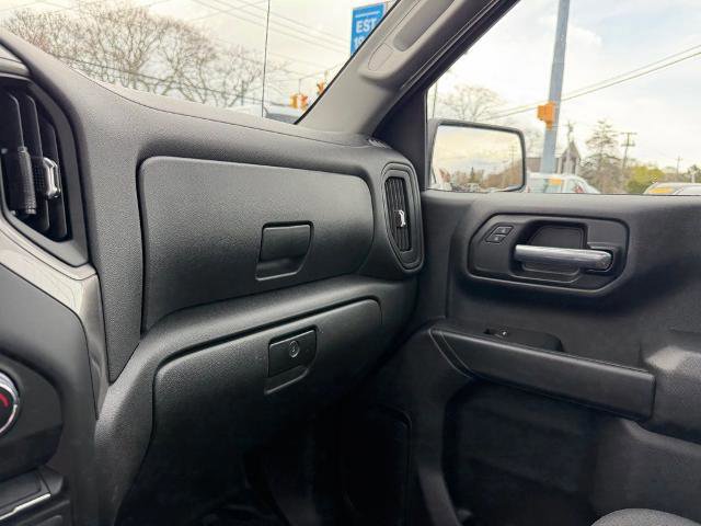Used 2025 Chevrolet Silverado 1500 W/T image 17