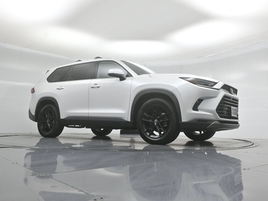 Used 2024 Toyota Grand Highlander AWD Hybrid image 3