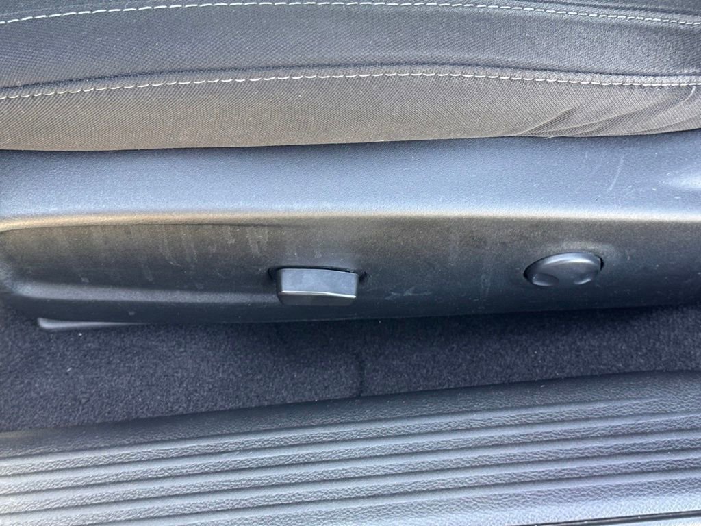 Used 2022 Dodge Challenger GT image 18