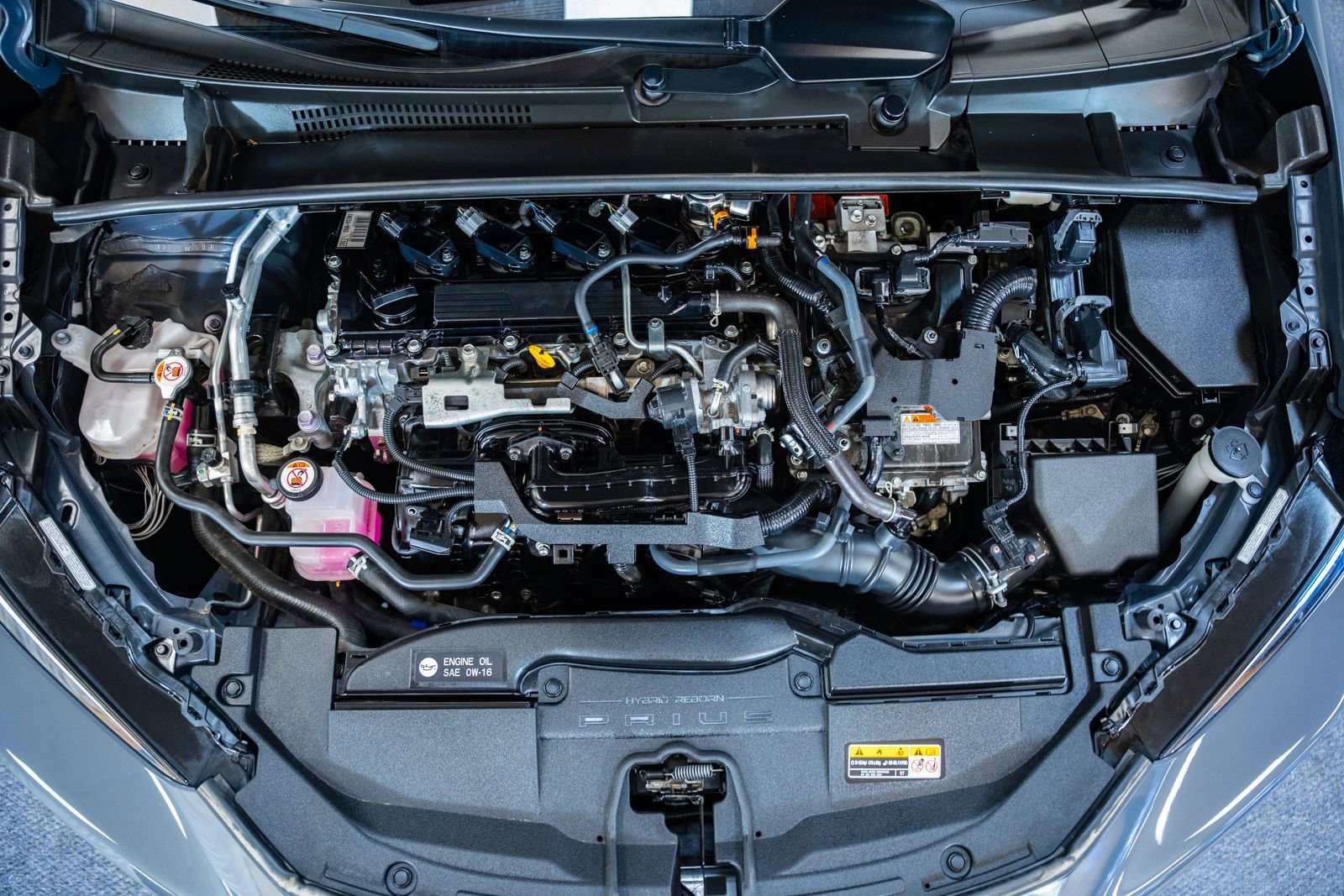 Used 2024 Toyota Prius LE FWD image 17