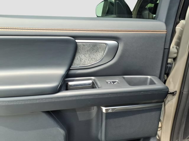 Certified 2026 Ford Expedition Tremor AWD/4WD image 8